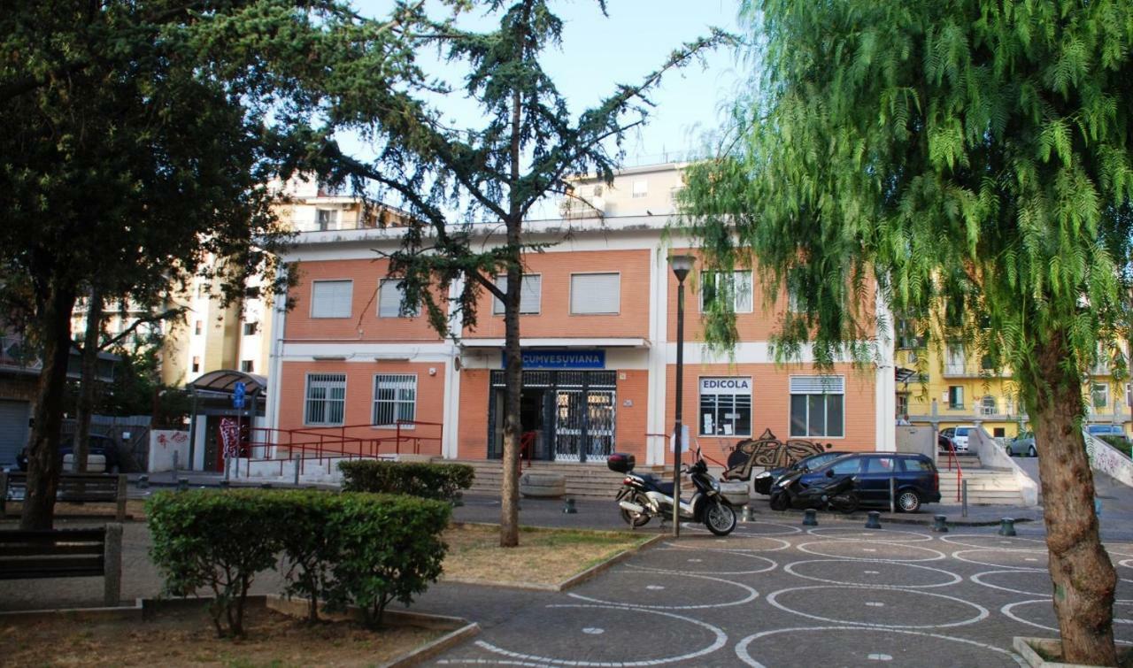 Hotel Binario 2 San Giorgio a Cremano Exterior foto